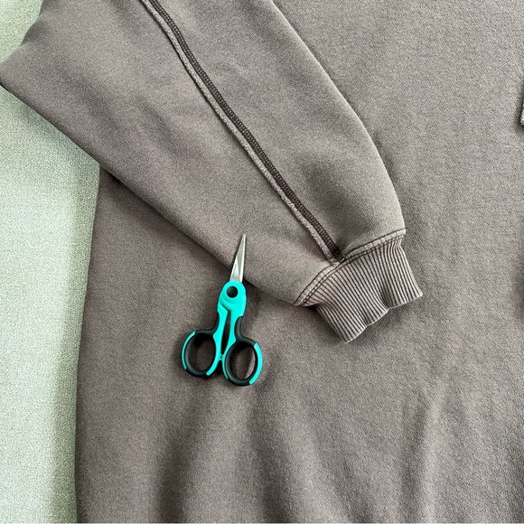 Aerie oversized sweatshirt. XS. Brown. - Picture 6 of 7